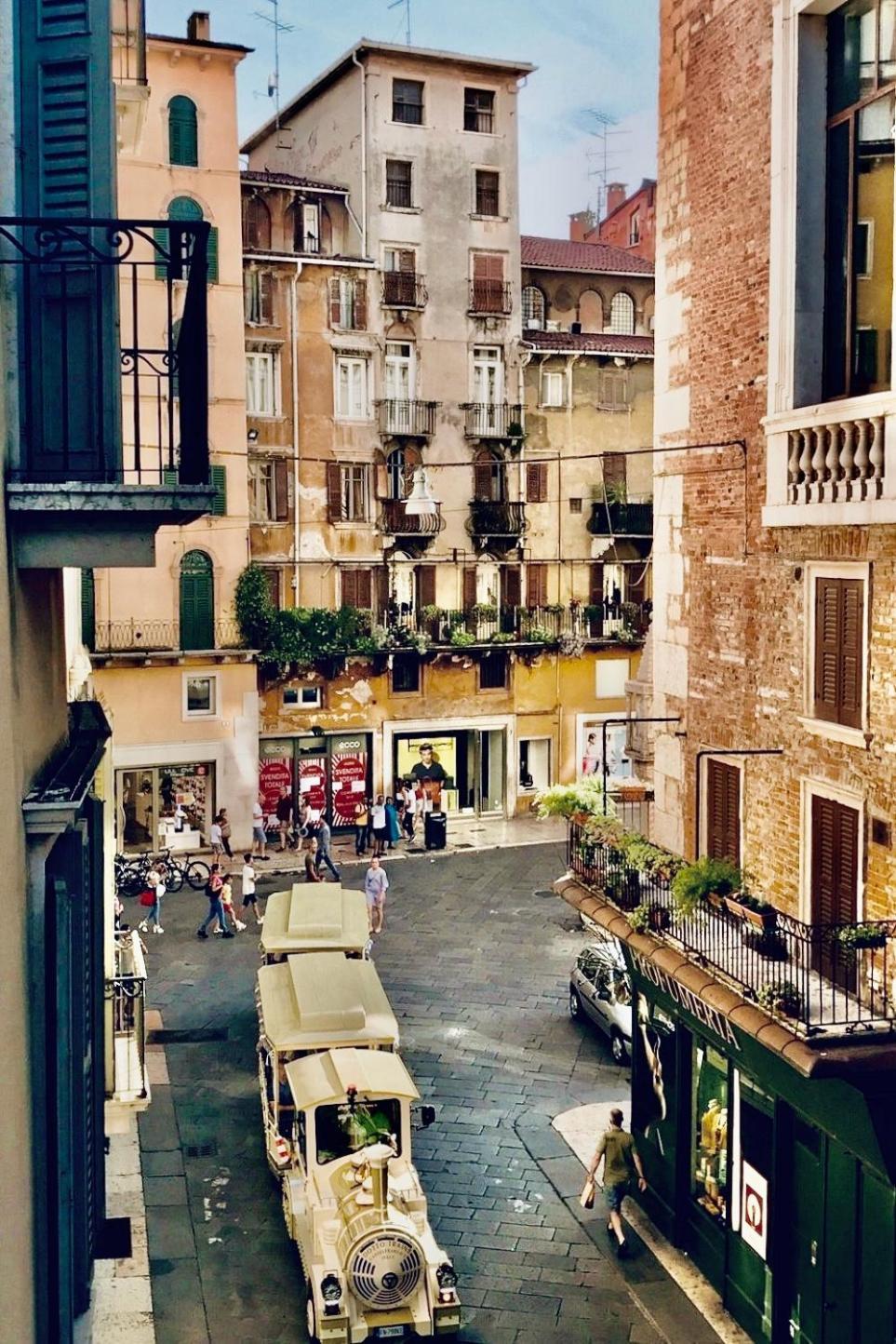 Forum Suites Verona Buitenkant foto