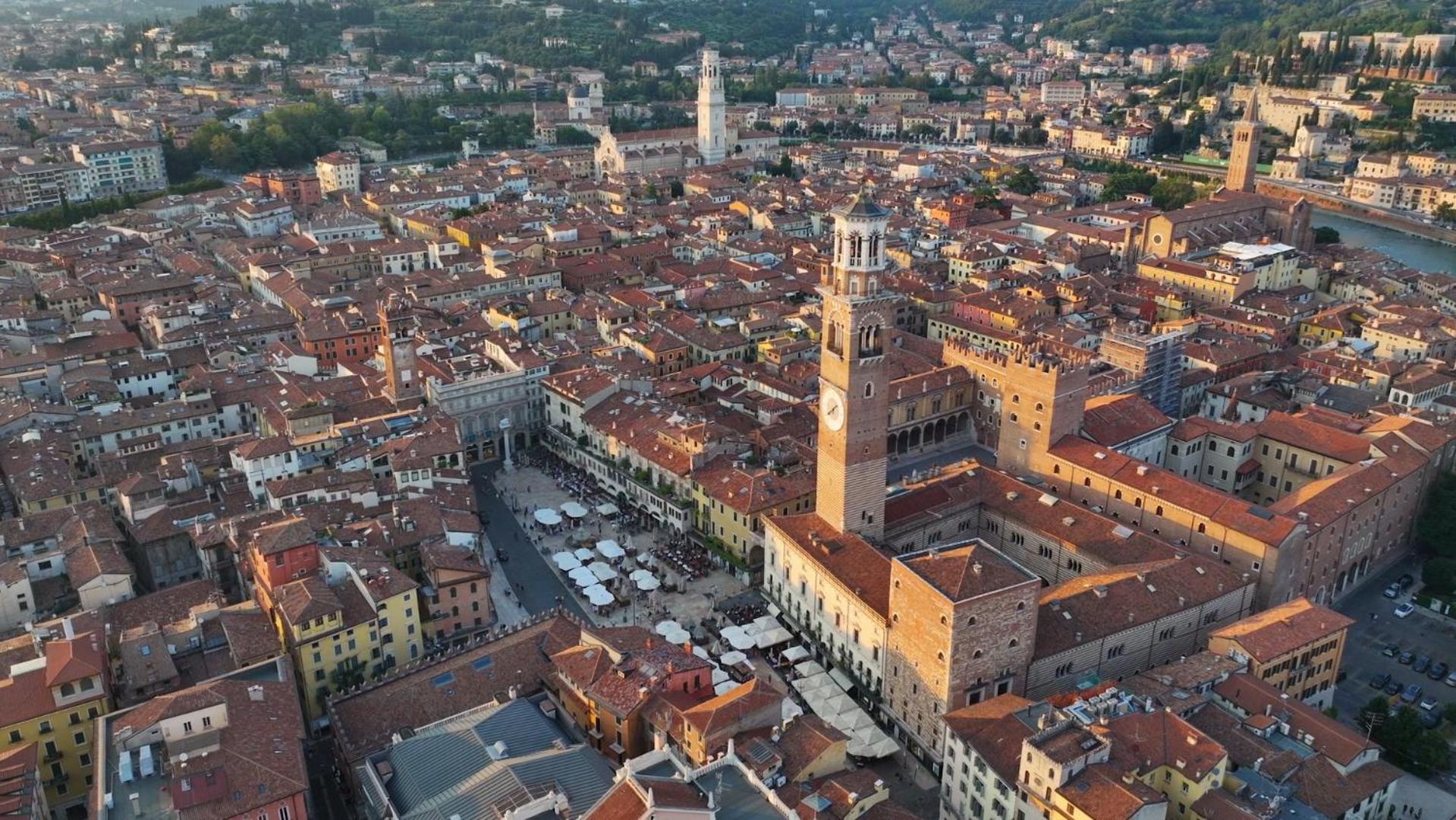 Forum Suites Verona Buitenkant foto